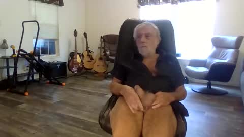 dogluc7 online show from 02.02.25