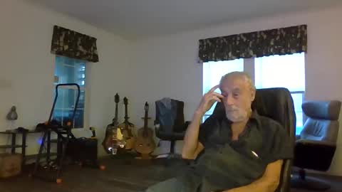 dogluc7 online show from 03.02.25