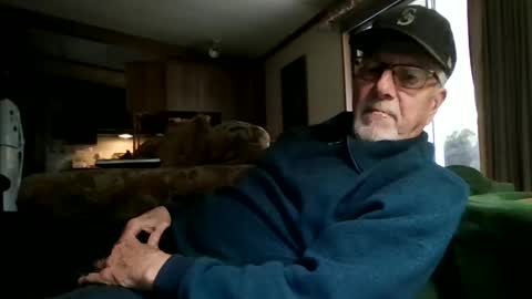 Snapshot of doingmyself69 chatting on 12.15.25 doingmyself69 online show from 12.15.25