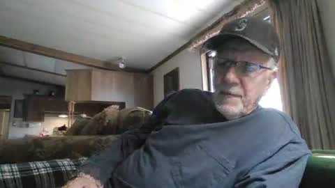 Snapshot of doingmyself69 chatting on 02.26.26 doingmyself69 online show from 02.26.26