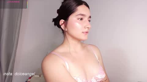 Snapshot of dolceangel__ chatting on 10.02.25 Blair online show from 10.02.25