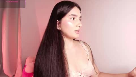 Snapshot of dolceangel__ chatting on 10.09.25 Blair online show from 10.09.25