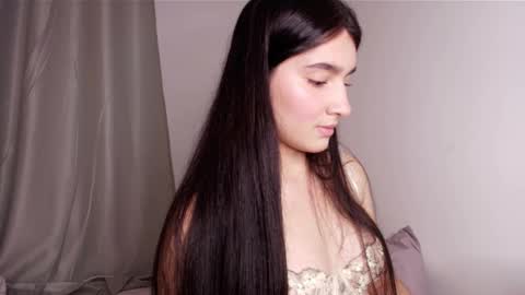 Snapshot of dolceangel__ chatting on 10.20.25 Blair online show from 10.20.25