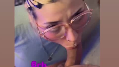 Snapshot of doll_and_sex chatting on 11.09.25 Auro and Santiago online show from 11.09.25