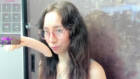 Bella  online show from 01.10.25