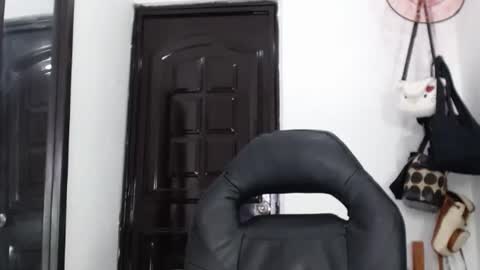 doll_dollys_ online show from 01.10.25