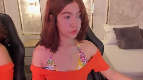 Snapshot of doll_eyeess_ chatting on 09.27.25 D online show from 09.27.25