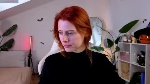 Snapshot of doll_lesli chatting on 11.05.25 Your doll Lesli online show from 11.05.25