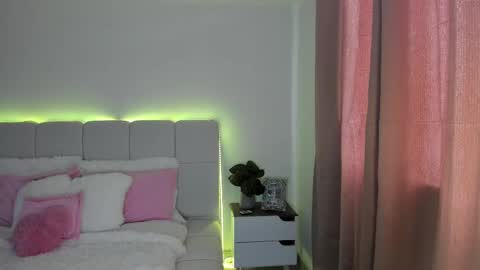 Snapshot of doll_oriana chatting on 02.03.26 doll_oriana online show from 02.03.26