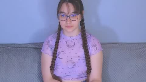 Snapshot of doll_tessa chatting on 05.12.26 Tessa online show from 05.12.26
