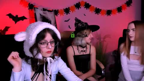 doll_vey online show from 10.26.25