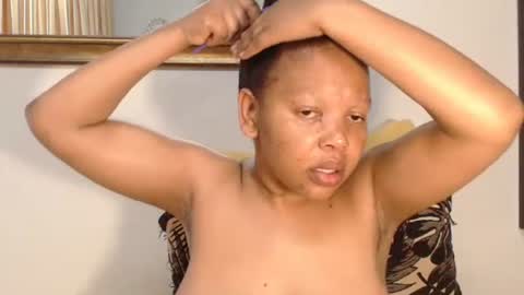 Snapshot of dollerotica699 chatting on 11.03.25 dollerotica699 online show from 11.03.25