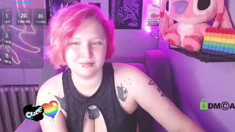Snapshot of dollirosee chatting on 06.23.26 dollirosee online show from 06.23.26