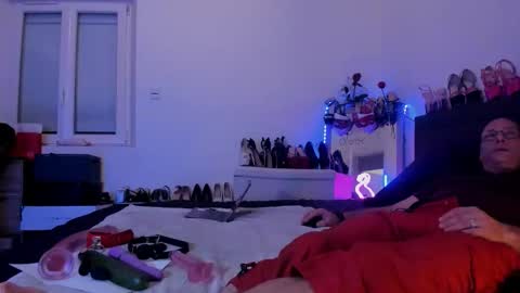 dolly2425 online show from 04.04.26