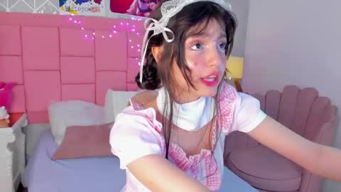 Snapshot of dolly_kitter chatting on 04.26.26 dolly_kitter online show from 04.26.26