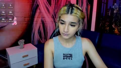 Snapshot of dolly_pocket chatting on 02.13.26 Dolly pocket online show from 02.13.26