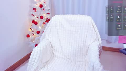 Snapshot of dollyemy chatting on 12.24.24 Emily new inst justmilyyy online show from 12.24.24