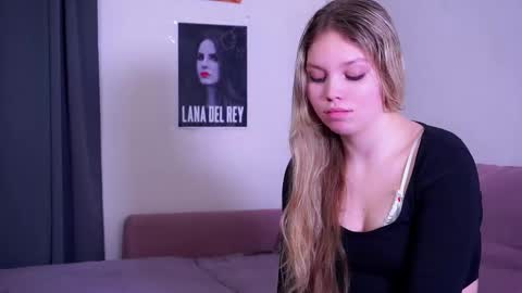 Emma online show from 03.11.25