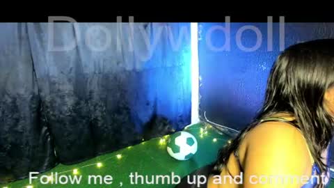 Snapshot of dollywdoll chatting on 06.15.26 dollywdoll online show from 06.15.26