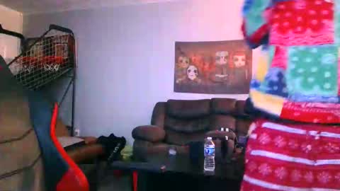 Snapshot of doloswazzomurk84 chatting on 10.14.25 Swazzo online show from 10.14.25