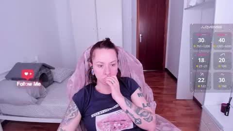 Snapshot of domina_deivis chatting on 10.02.25 I WILL BE BACK ON WEDNESDAY DECEMBER 4 0100AM COLOMBIA TIME online show from 10.02.25
