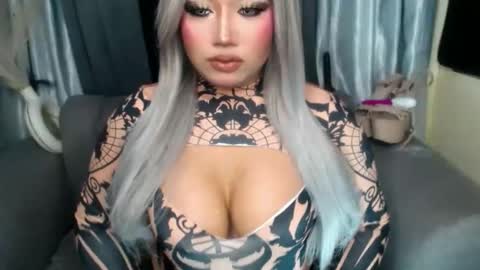 dominant10inchcock online show from 11.18.25