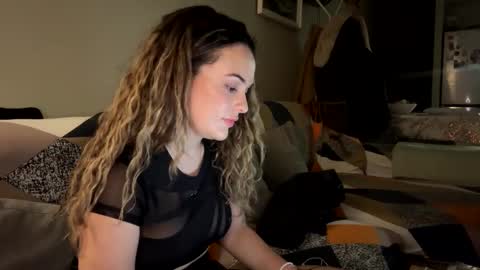 Victoria online show from 03.04.25