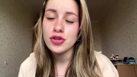 Mia online show from 04.02.26