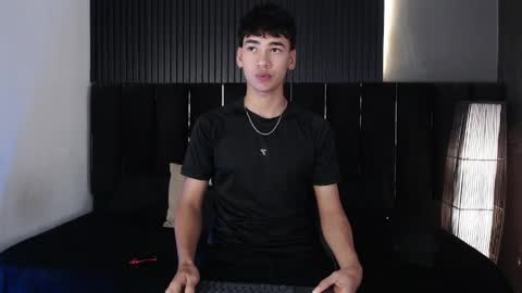 Snapshot of dominic_ghost chatting on 04.10.26 Dominic online show from 04.10.26