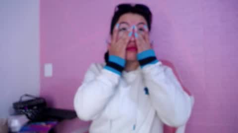   online show from 10.01.25