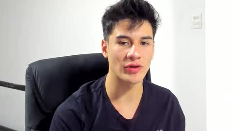 Snapshot of dominic_radccliffe chatting on 02.01.26 Your real love online show from 02.01.26