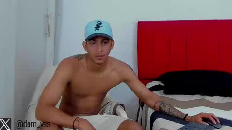 Snapshot of dominic_smith_ chatting on 02.23.25 dominic_smith_ online show from 02.23.25