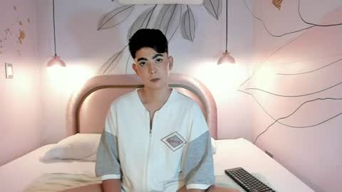 Snapshot of dominicjay_ chatting on 07.18.26 DOMINIC online show from 07.18.26