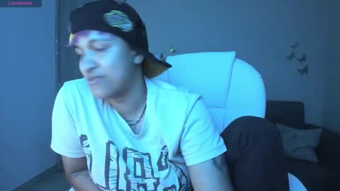 Snapshot of dominick_joness chatting on 09.26.25 Dominick online show from 09.26.25