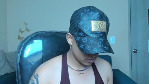 Snapshot of dominick_joness chatting on 11.06.25 Dominick online show from 11.06.25