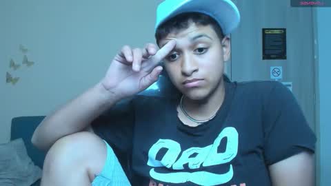 Snapshot of dominick_joness chatting on 11.11.25 Dominick online show from 11.11.25