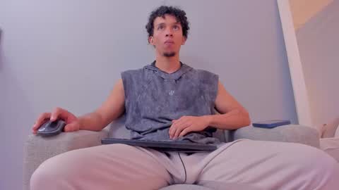 Dominick Star online show from 10.29.25