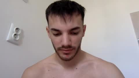 Snapshot of dominicvalente chatting on 05.23.26 dominicvalente online show from 05.23.26