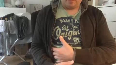 Snapshot of dominik_home chatting on 01.22.25 dominik_home online show from 01.22.25