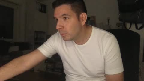 Snapshot of dominik_home chatting on 09.19.25 dominik_home online show from 09.19.25