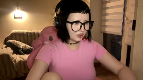 Snapshot of dominiquebreakey chatting on 05.05.26 Cati online show from 05.05.26