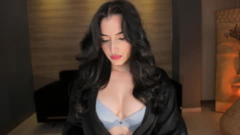 Dominique online show from 01.13.25