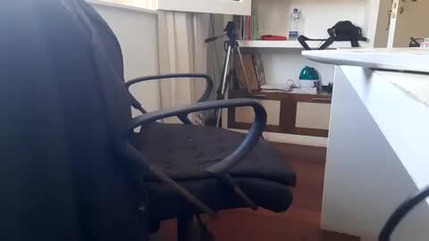 Snapshot of domruanjf chatting on 10.01.25 Dom Ruan CF online show from 10.01.25