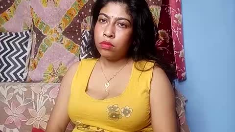 Snapshot of dona_darling chatting on 02.05.25 Dona online show from 02.05.25