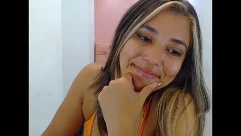 dona_tella online show from 09.24.25