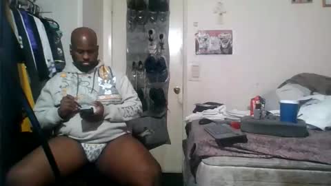 Snapshot of donaldk21 chatting on 10.25.25 HBYAM online show from 10.25.25