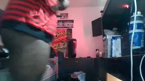 Snapshot of donaldk21 chatting on 11.03.25 HBYAM online show from 11.03.25