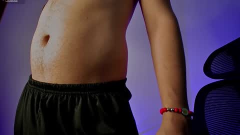 Donat Independent Model online show from 12.11.24