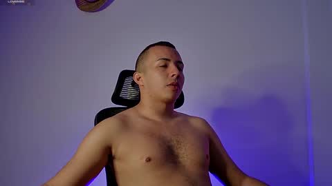 Donat Independent Model online show from 12.18.24