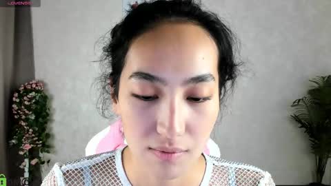 Snapshot of donnaa_drew chatting on 11.02.25 Aura online show from 11.02.25